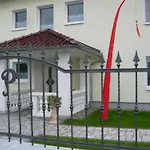 公寓 In Mit Grill Und Garten By Interhome *